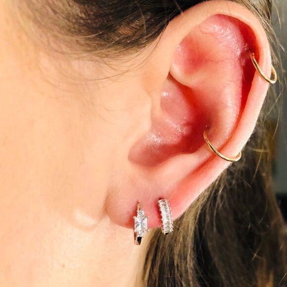 New! “Daphne” Dainty Silver Huggie Hoop Earrings - Picture 6 of 6